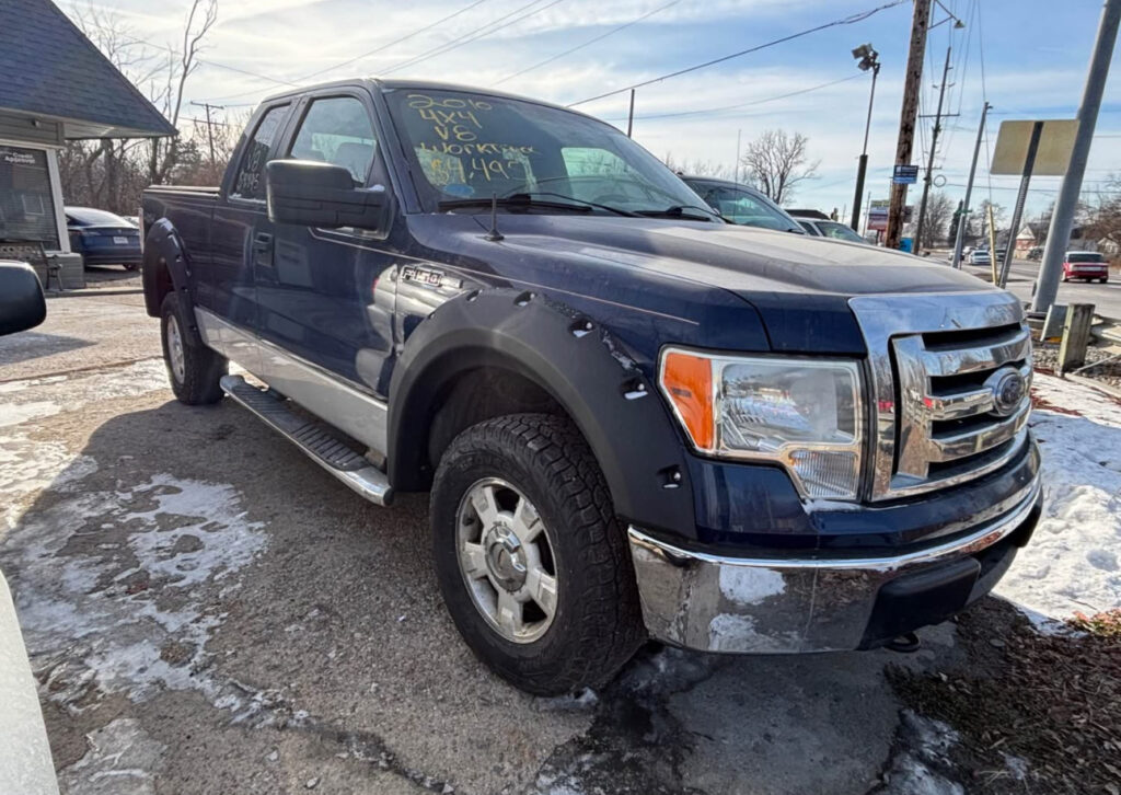 2010 Ford F-150 EXT Cab – 4x4 – V8